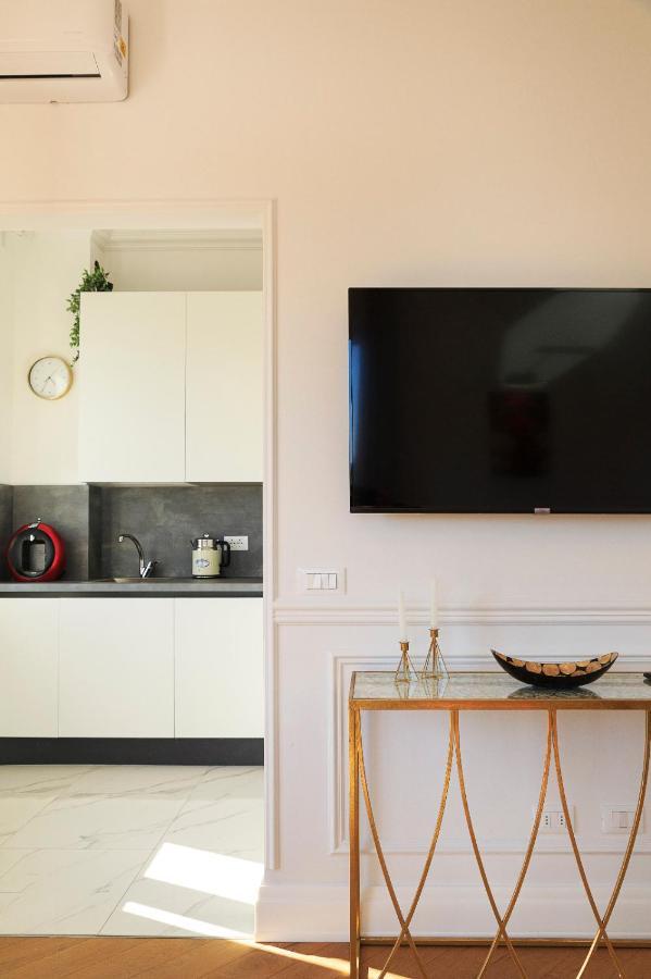 Apartamento Iris Lesa Exterior photo