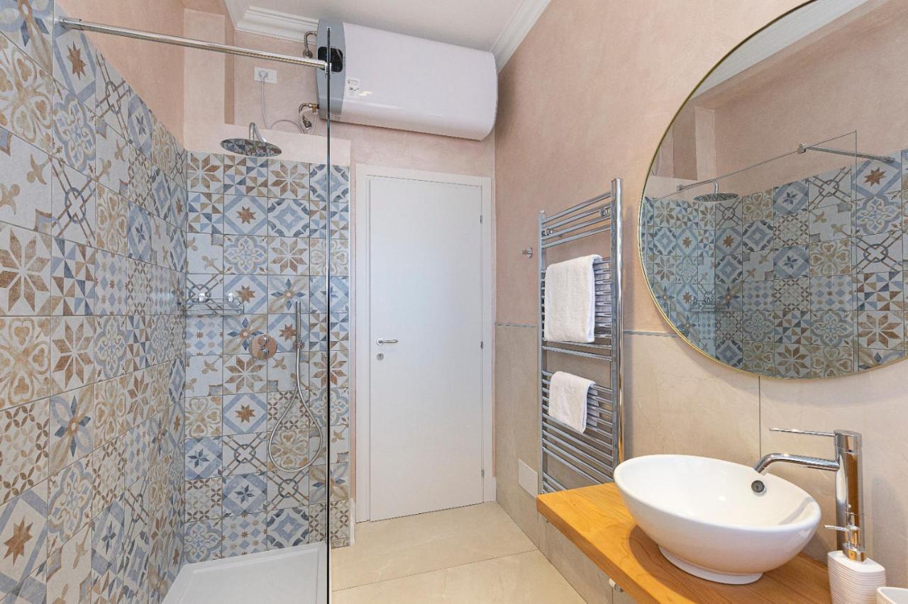 Apartamento Iris Lesa Exterior photo